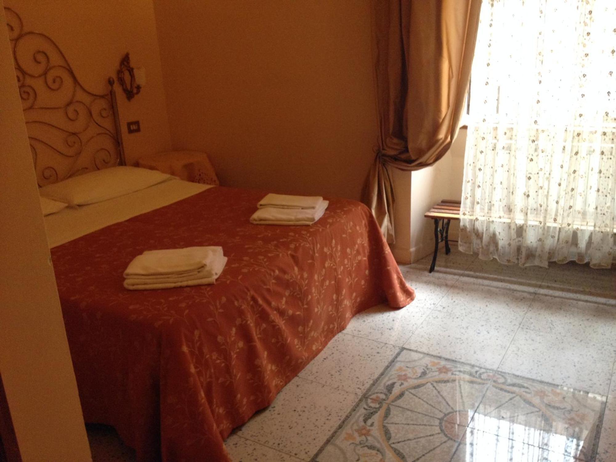 Maison De Marta Roma Phòng bức ảnh